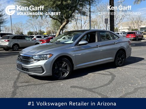 Used 2024 Volkswagen Jetta SE w/ Panoramic Sunroof Package image 1