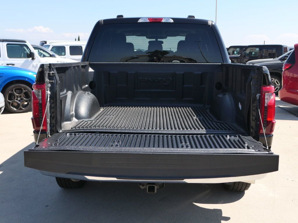 Used 2025 Ford F150 XLT w/ Equipment Group 301A Standard RWD image 6