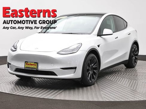 Used 2021 Tesla Model Y Long Range AWD/4WD image 1