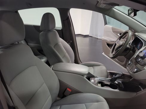 Used 2022 Chevrolet Malibu LS w/ Driver Confidence Package II FWD image 30