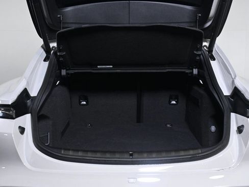 Used 2024 Porsche Taycan GTS image 29