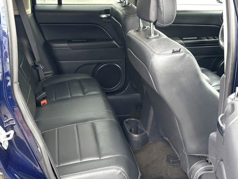 Used 2017 Jeep Patriot High Altitude AWD/4WD image 9