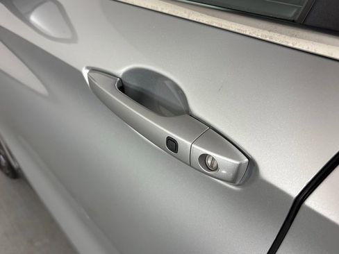 Used 2024 Mitsubishi Outlander SE image 13