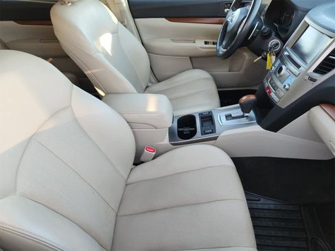 Used 2014 Subaru Outback 2.5i Limited image 14