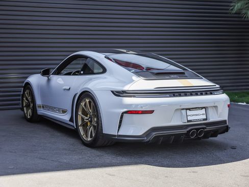 Used 2026 Porsche 911 GT3 RWD image 3