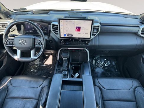 Used 2025 Toyota Tundra Platinum AWD/4WD image 10