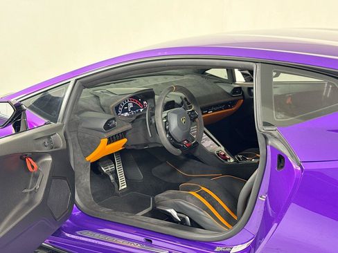 Used 2023 Lamborghini Huracan Tecnica RWD image 12