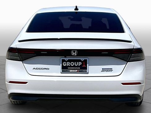 Used 2023 Honda Accord Sport image 9