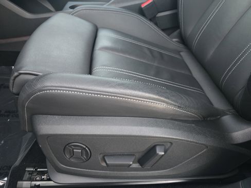 Used 2023 Audi Q4 e-tron Prestige w/ Black Optic Package image 29