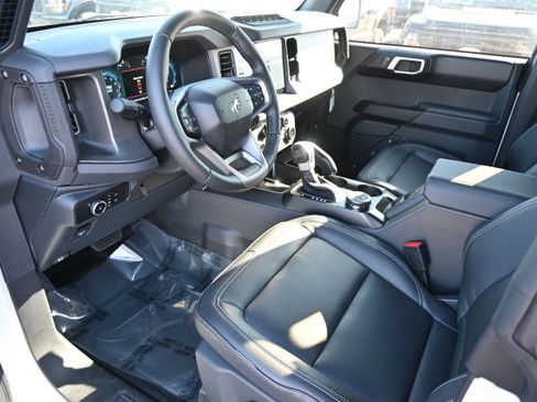 New 2025 Ford Bronco Badlands image 15