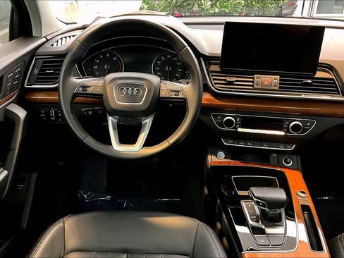 Certified 2023 Audi Q5 2.0T Premium w/ Convenience Package image 5