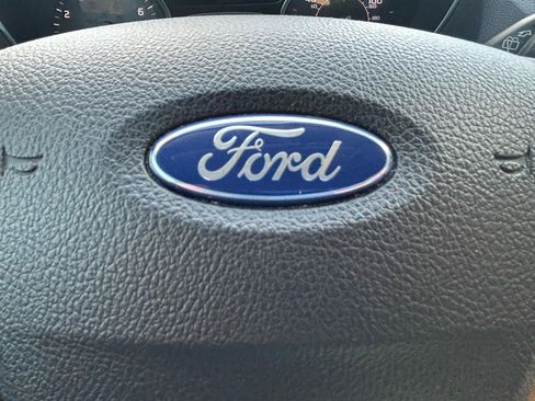 Used 2017 Ford Escape SE w/ Equipment Group 201A FWD image 20
