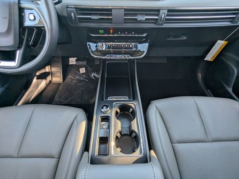 New 2026 Lincoln Corsair Reserve FWD image 19