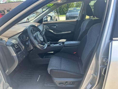 Used 2023 Nissan Rogue SV AWD/4WD image 21