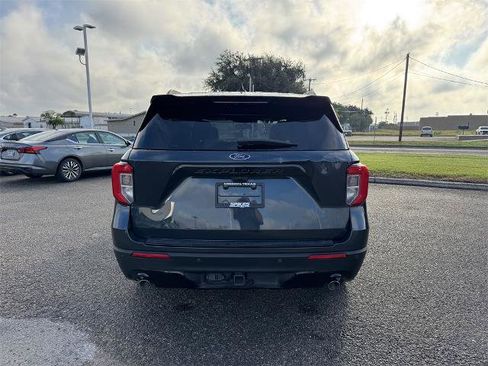 Certified 2022 Ford Explorer ST-Line w/ Class IV Trailer Tow Package image 4