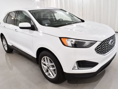 Used 2024 Ford Edge SEL w/ Convenience Package AWD/4WD image 5