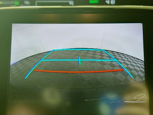 Used 2017 Toyota Prius Prime Advanced image 23