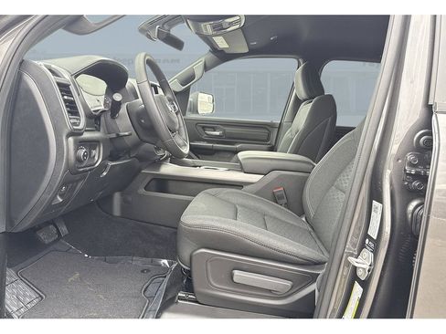 New 2026 RAM 1500 Express AWD/4WD image 15