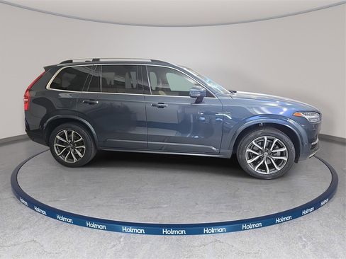 Used 2019 Volvo XC90 T6 Momentum w/ Advanced Package image 5