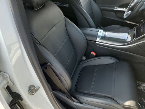 Used 2023 Mercedes-Benz C 300 Sedan image 23