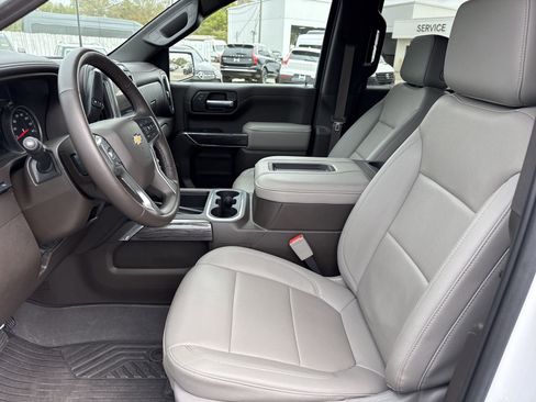 Used 2021 Chevrolet Silverado 1500 LTZ w/ LTZ Premium Package AWD/4WD image 9