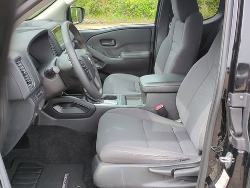 Used 2022 Nissan Frontier S w/ Technology Package image 11