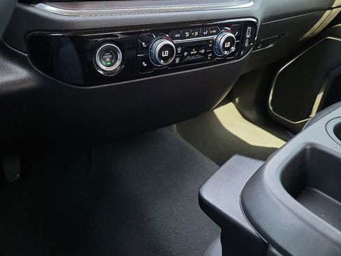 Used 2024 GMC Sierra 1500 SLT AWD/4WD image 25