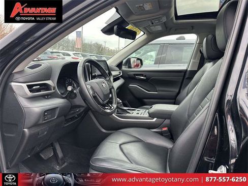 Certified 2020 Toyota Highlander XLE image 19