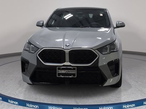 Certified 2025 BMW X2 xDrive28i AWD/4WD image 2