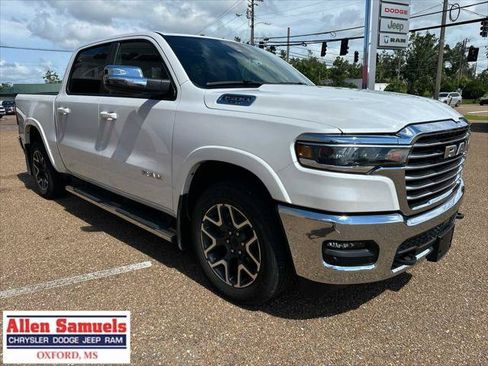 Certified 2025 RAM 1500 Laramie AWD/4WD image 1
