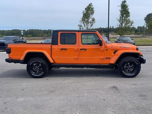 New 2026 Jeep Gladiator Willys AWD/4WD image 8