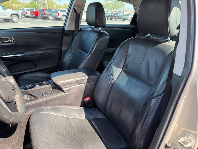 Used 2014 Toyota Avalon Limited w/ Technology Package FWD image 3