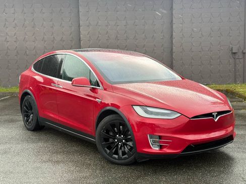 Used 2016 Tesla Model X 90D AWD/4WD image 4