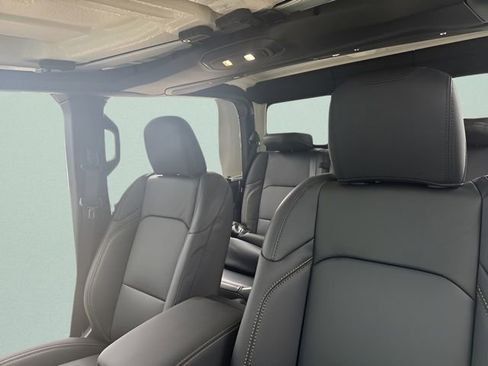 New 2026 Jeep Gladiator Sport image 20