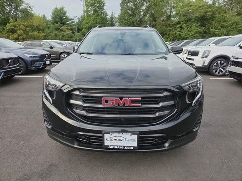 Used 2020 GMC Terrain SLE w/ Driver Convenience Package AWD/4WD image 2