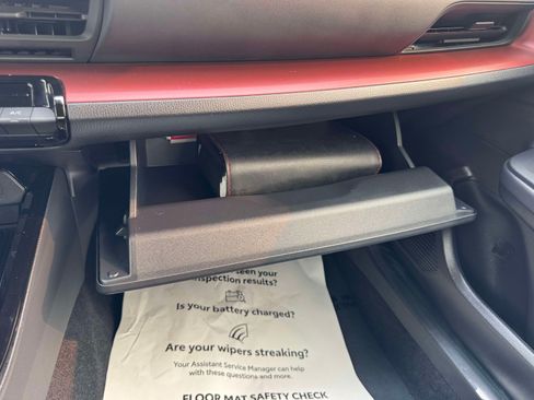 Certified 2024 Toyota Prius Prime FWD image 41