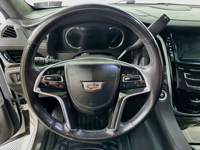 Used 2018 Cadillac Escalade Platinum AWD/4WD image 14