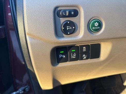 Used 2016 Honda Pilot Elite image 17