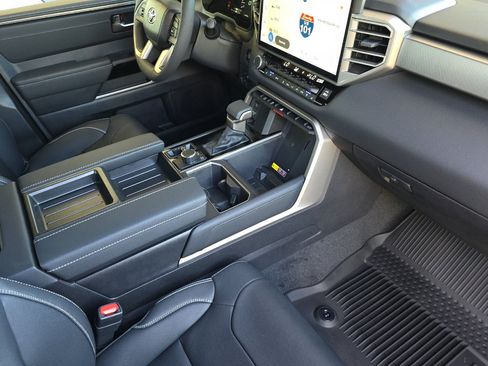 New 2026 Toyota Tundra Limited AWD/4WD image 13