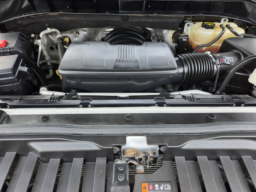 Used 2019 Chevrolet Silverado 1500 LT Trail Boss AWD/4WD image 23