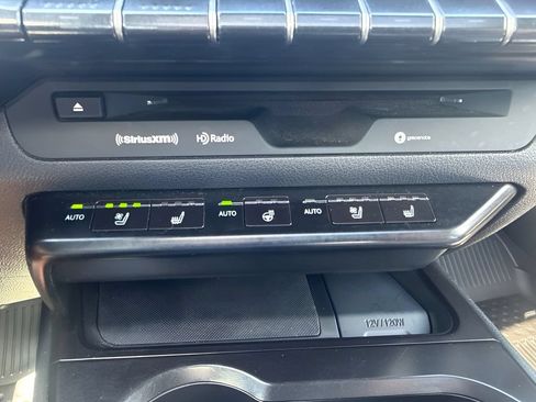 Used 2020 Lexus UX 200 w/ Premium Package FWD image 15