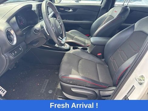 Used 2023 Kia Forte GT image 2