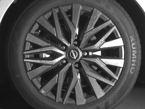 Used 2025 Nissan Altima 2.5 SV FWD image 9