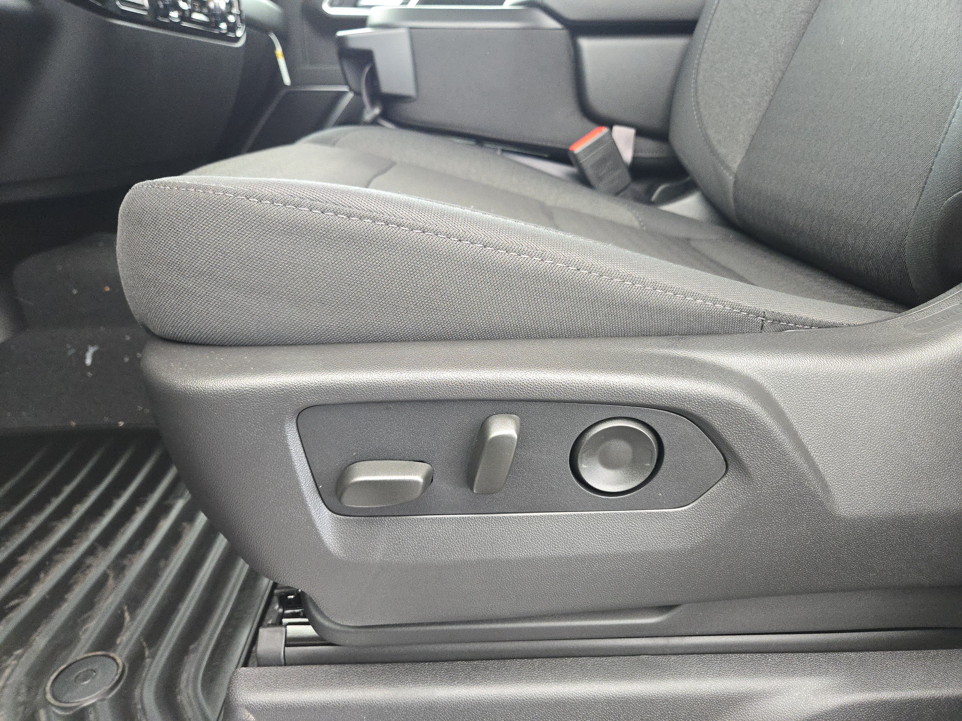 New 2026 GMC Sierra 1500 SLE AWD/4WD image 18