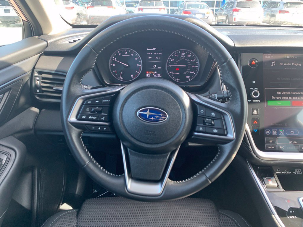 Used 2025 Subaru Outback Premium AWD/4WD image 9