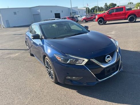Used 2017 Nissan Maxima Platinum w/ Medallion Package FWD image 5