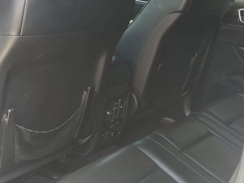 Used 2016 Jeep Grand Cherokee High Altitude AWD/4WD image 18