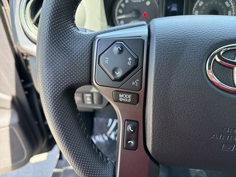 Used 2023 Toyota Tacoma TRD Sport w/ Technology Package AWD/4WD image 15