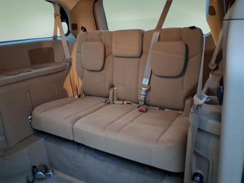 Used 2015 Dodge Grand Caravan SXT w/ UConnect Hands-Free Group image 13
