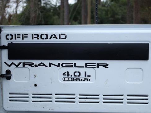 Used 2015 Jeep Wrangler Unlimited Sport w/ Quick Order Package 24S image 14